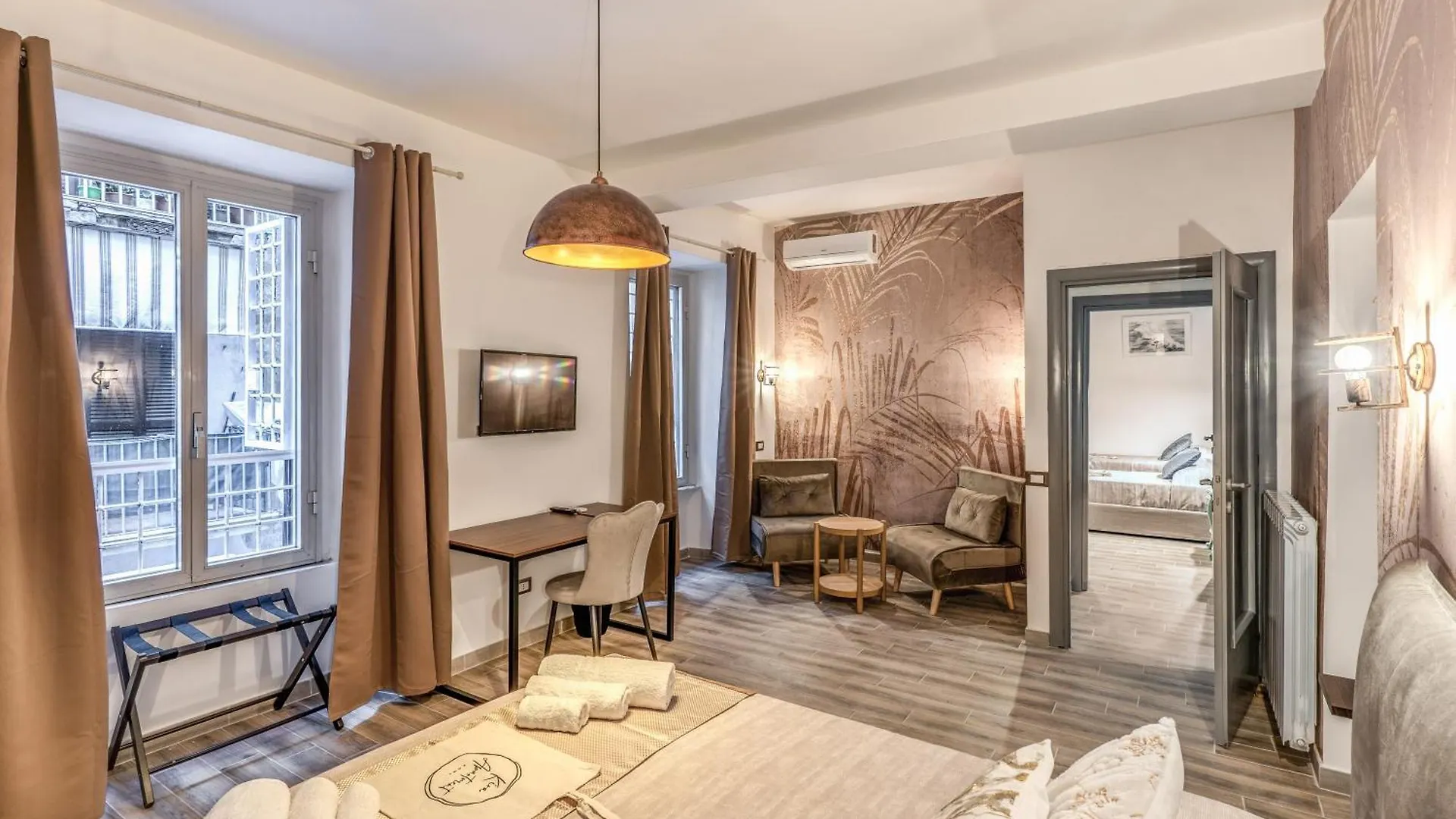 Kira Luxury Apartment With Terrace Rom