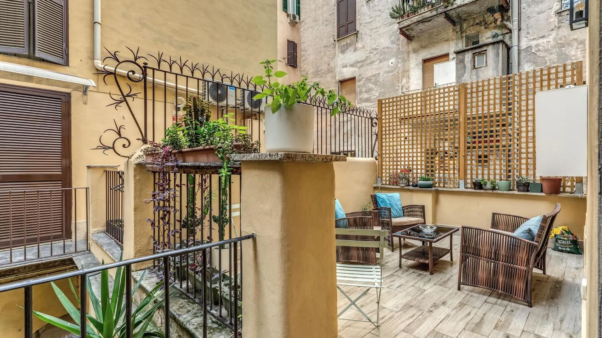 Kira Luxury Apartment With Terrace Rom Italien