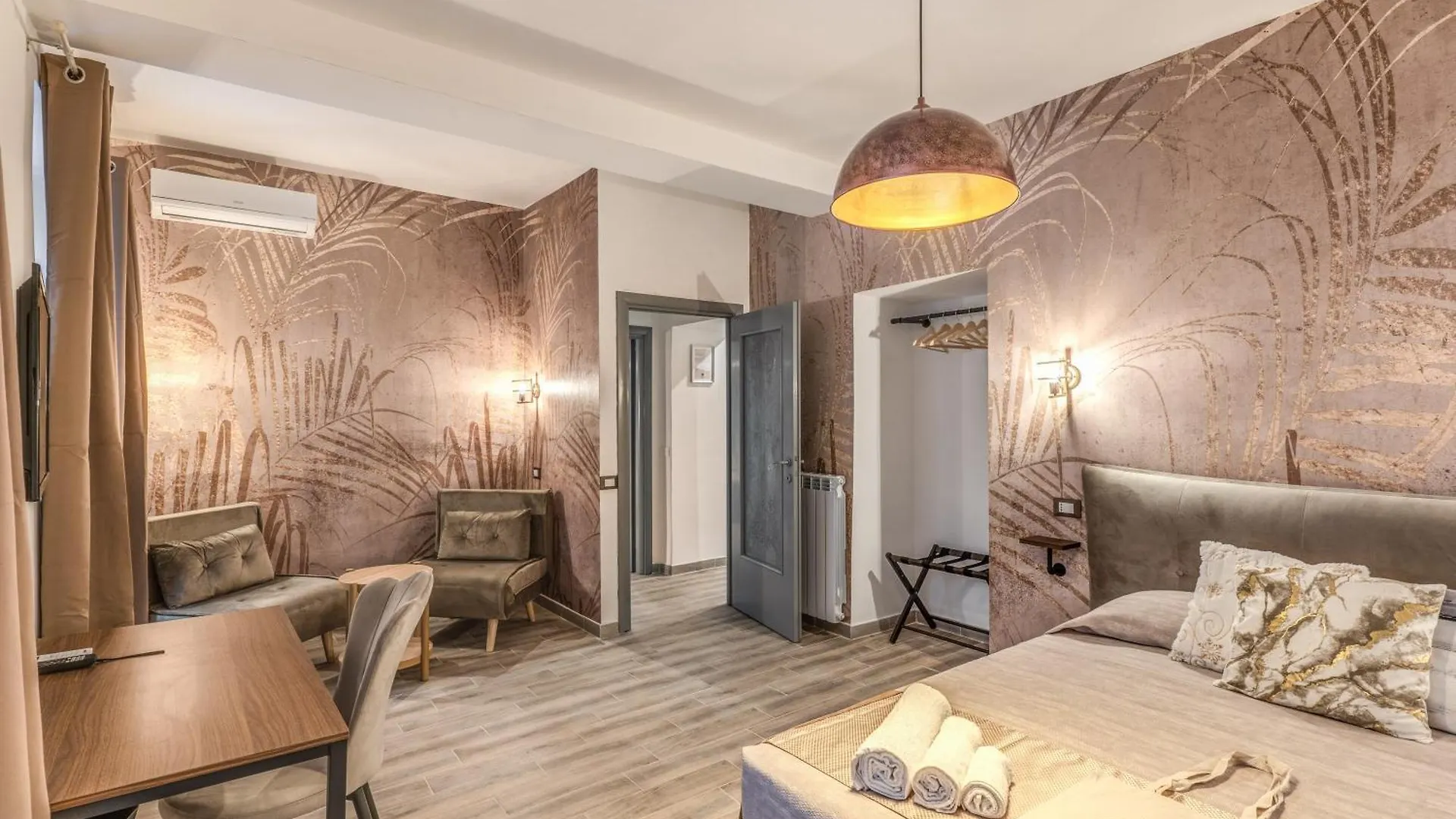 Kira Luxury Apartment With Terrace Rome Italy