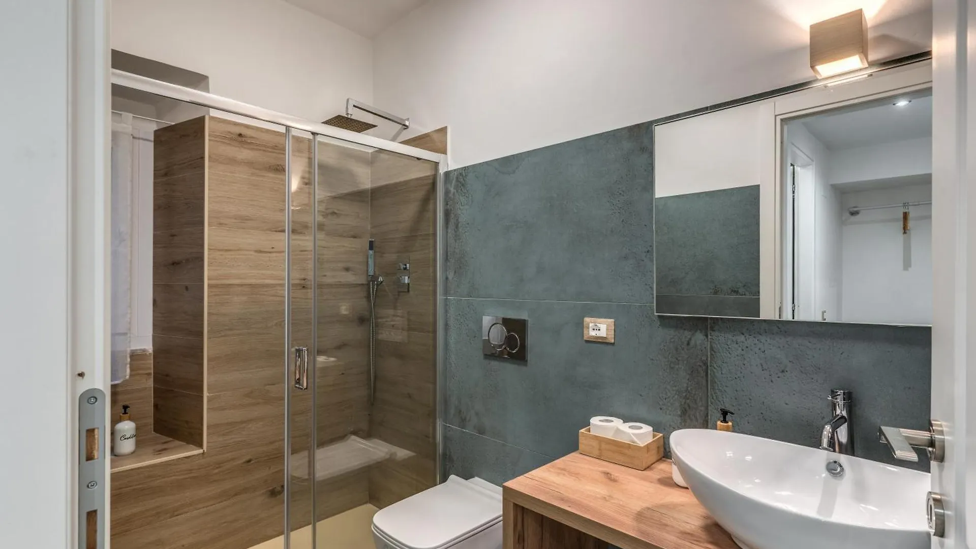 Kira Luxury Apartment With Terrace Rome