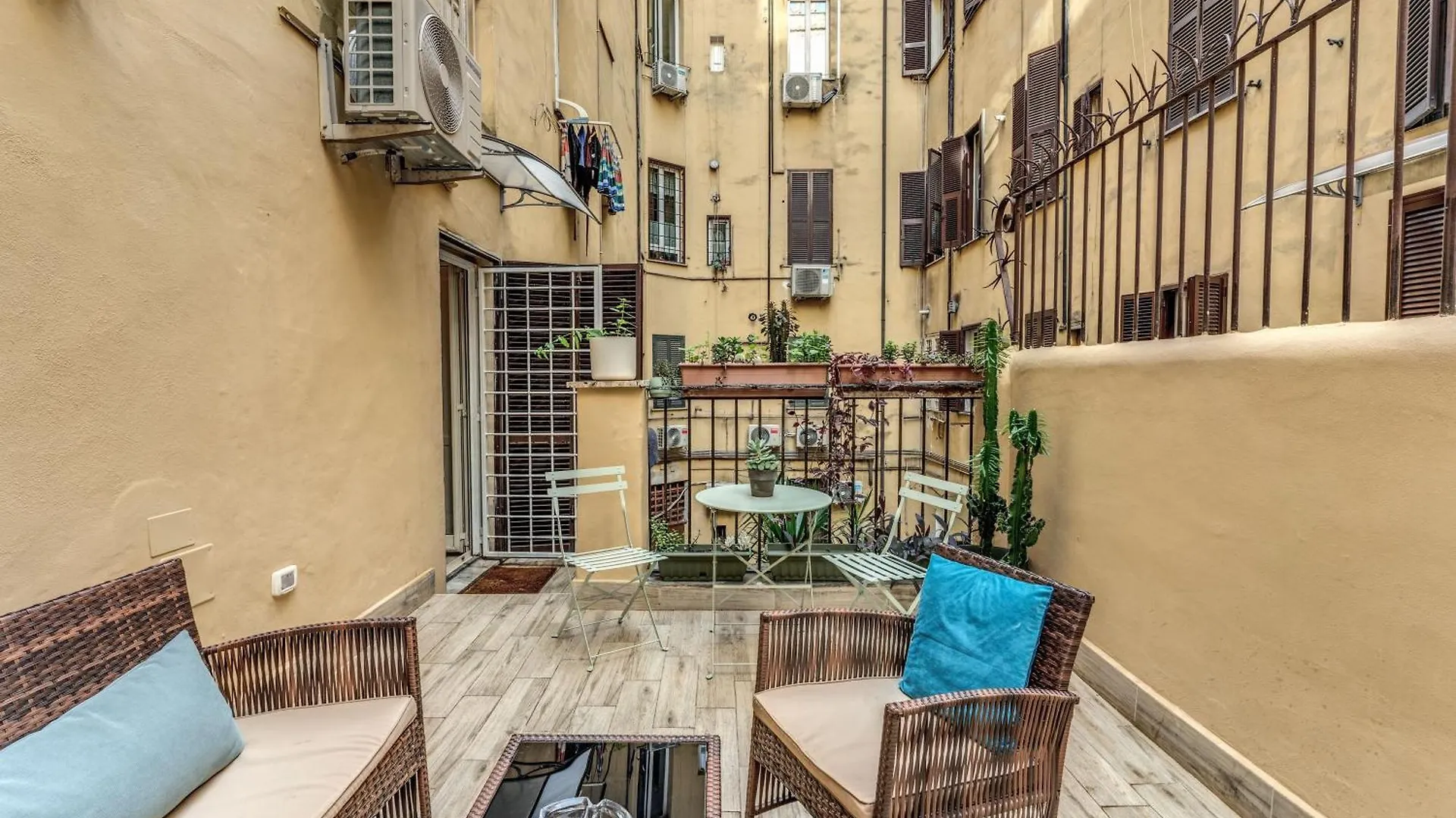 Kira Luxury Apartment With Terrace Rome