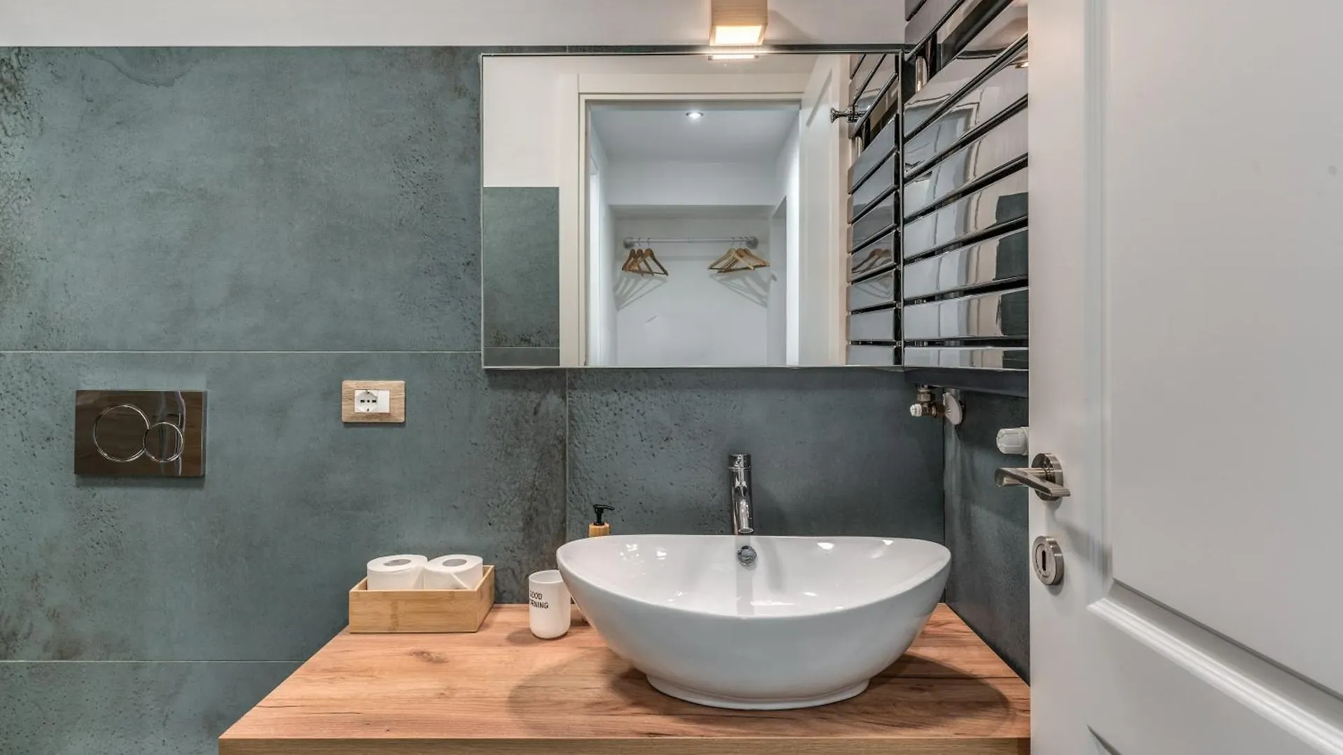 Kira Luxury Apartment With Terrace Rome Italy